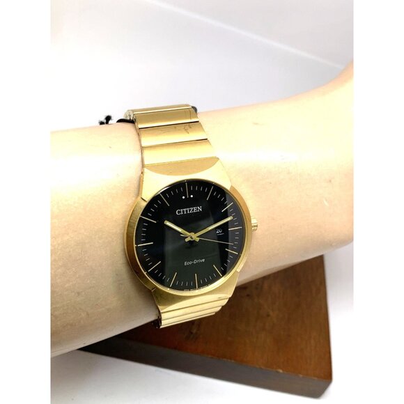 Citizen Men's Watch BM7582-56E Eco Drive Black Dial Gold Stainless Steel 40mm - Picture 12 of 15